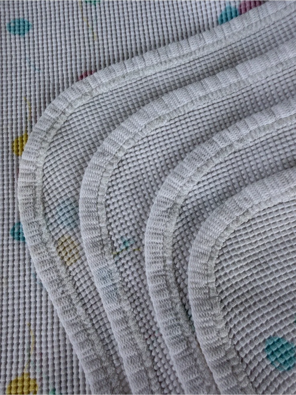 Vintage Baby Morgan Waffle Pastel Balloon Blanket Security Lovey 24x31 FLAWS